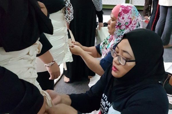 Kursus rawatan selepas bersalin berbengkung